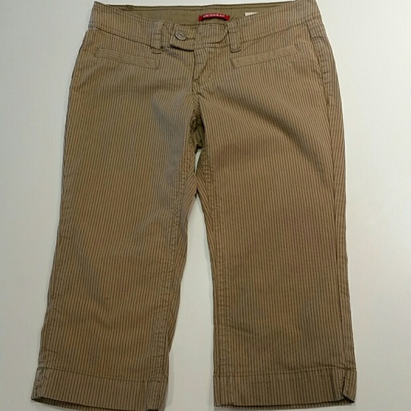 Capris - Picture 2 of 4