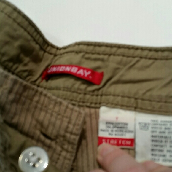 Capris - Picture 3 of 4