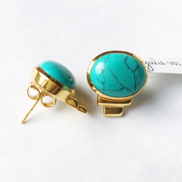 💥SOLD💥Turquoise and Gold Stud Back Earrings - Picture 2 of 3