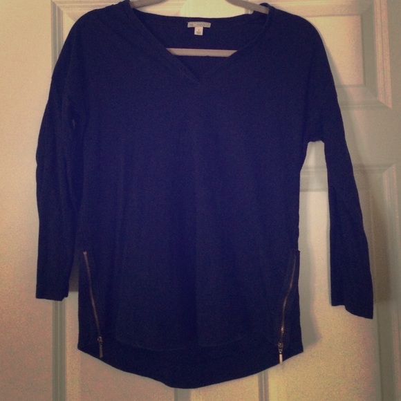 Gap v neck