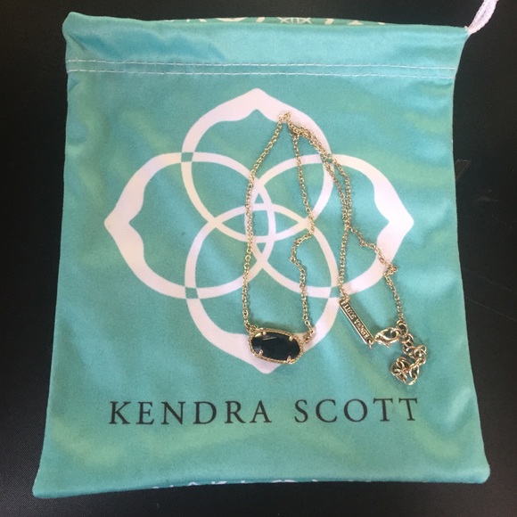 Kendra scott necklace