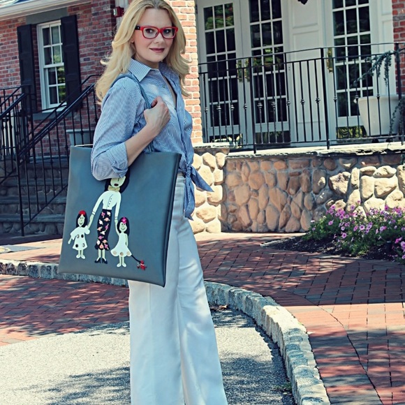 Cute tote - Picture 3 of 4