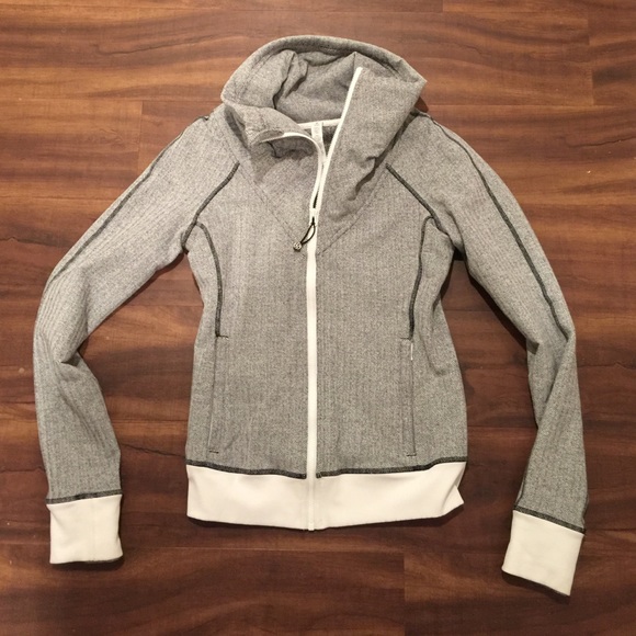 Lululemon Be Present White herringbone jacket - Picture 3 of 4