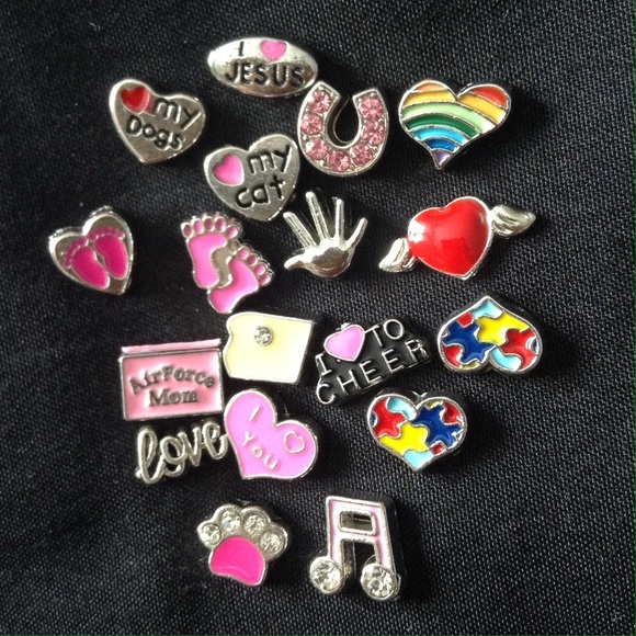 Girly Locket - Picture 4 of 4