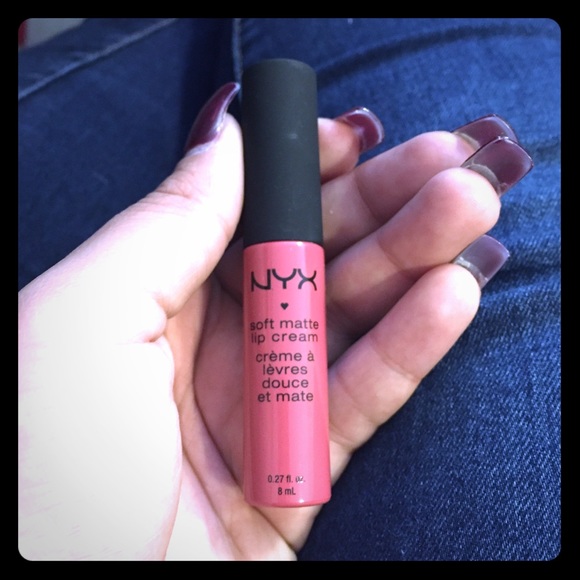 NYX Lip cream MATTE *never used*
