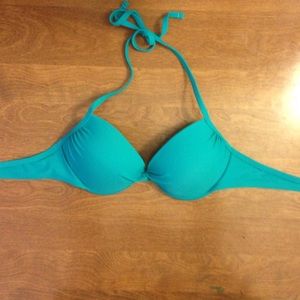 Push-up swimsuit top