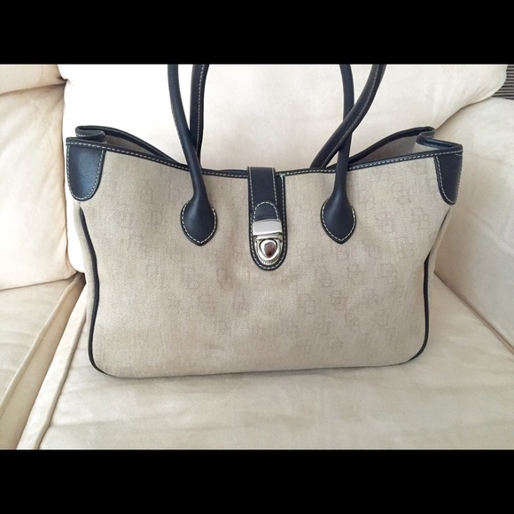 Dooney and Bourke (This item has been reserved)