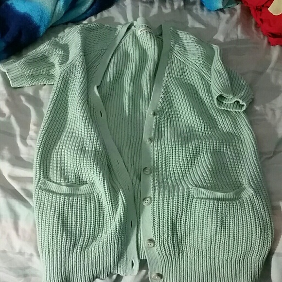 Nwot long, short sleeve sweater