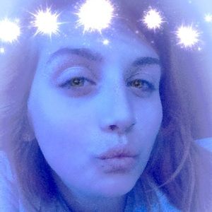 Meet your Posher, Claire