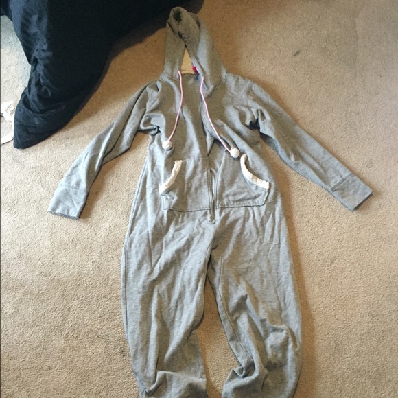 Comfy Cindy Lou who onesie