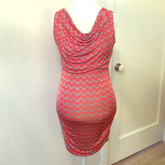Soprano Dresses & Skirts - 🆕 Soprano Chevron Dress