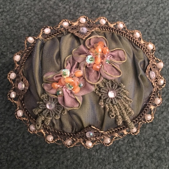 Small Jewelry Box - Picture 2 of 3