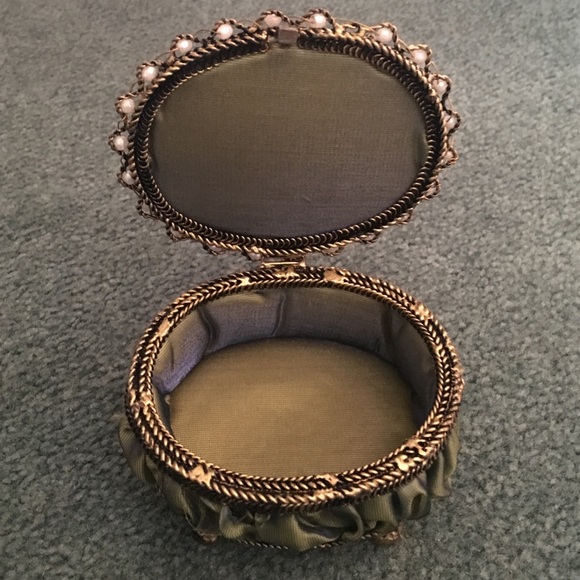Small Jewelry Box - Picture 3 of 3