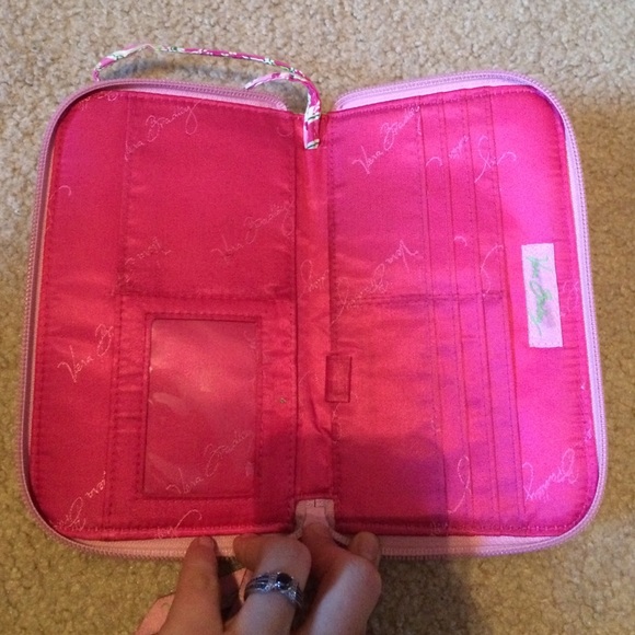Vera Bradley wristlet - Picture 2 of 2