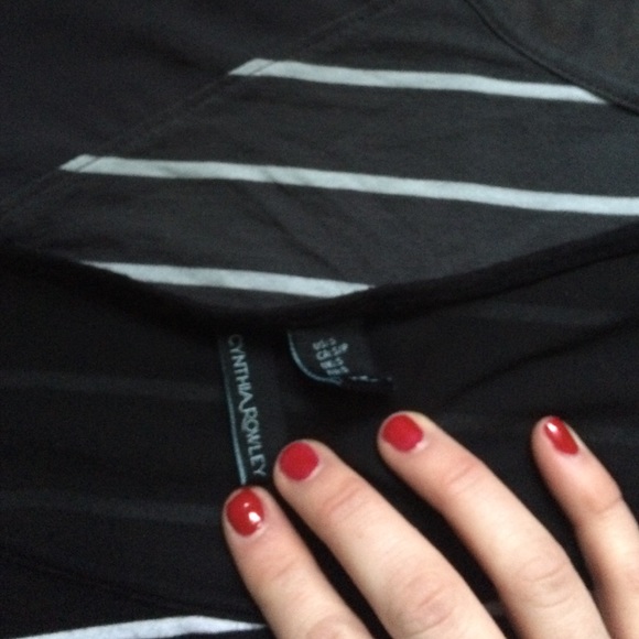 Set of two Cynthia Rowley shirts - Picture 2 of 4