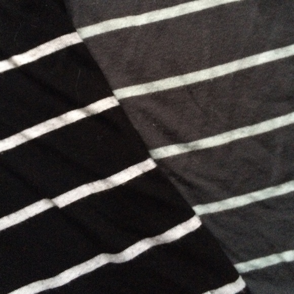 Set of two Cynthia Rowley shirts - Picture 3 of 4