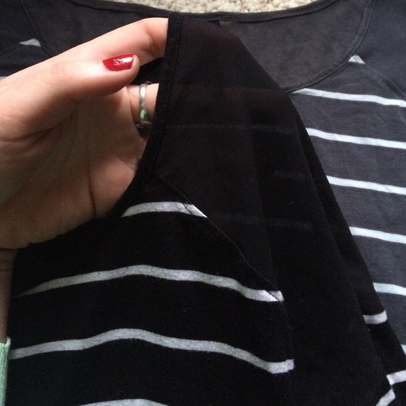 Set of two Cynthia Rowley shirts - Picture 4 of 4