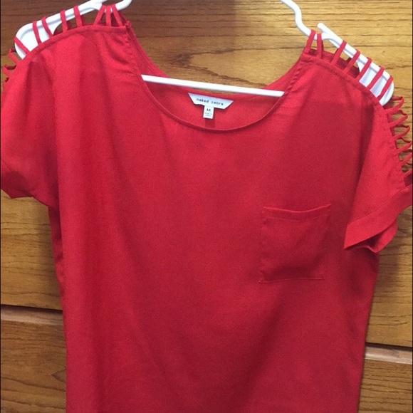Cherry-Red short sleeve top.