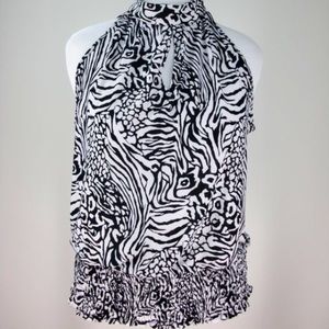 Super cute animal print top!