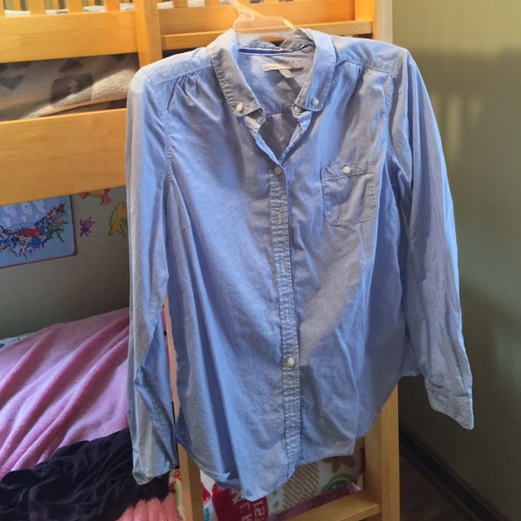 Long sleeve blue and white stripped shirt