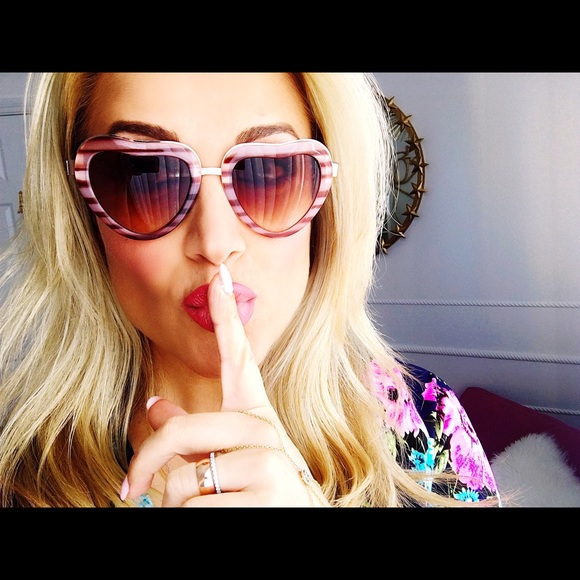 Heart Sunnies ❤️❤️ Adorable