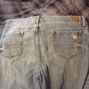 AE favorite boyfriend fit jeans