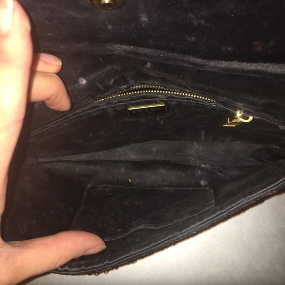 Prada clutch - Picture 3 of 4