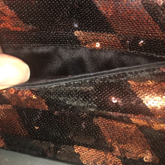 Prada clutch - Picture 4 of 4