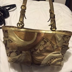 Gorgeous patchwork Coach purse