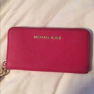 NWOT red Michael Kors wrist wallet
