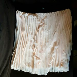 LAST CHANCE Rue 21+ Blush pleated chiffon skirt
