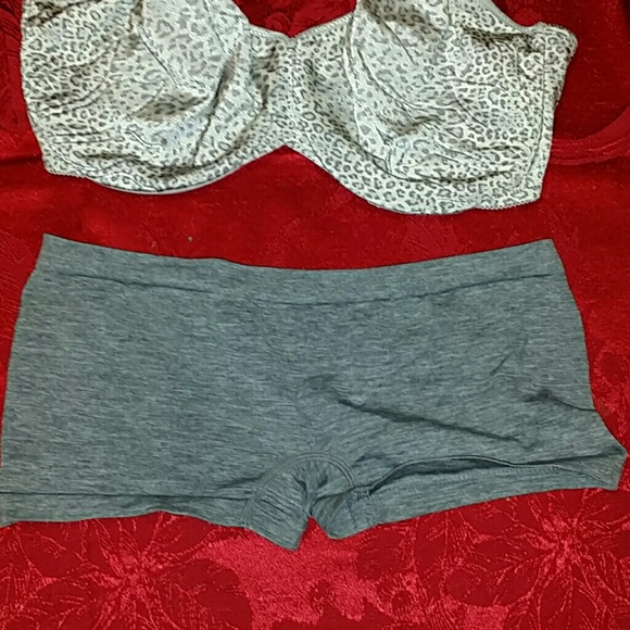 *******SOLD****** - Picture 3 of 4