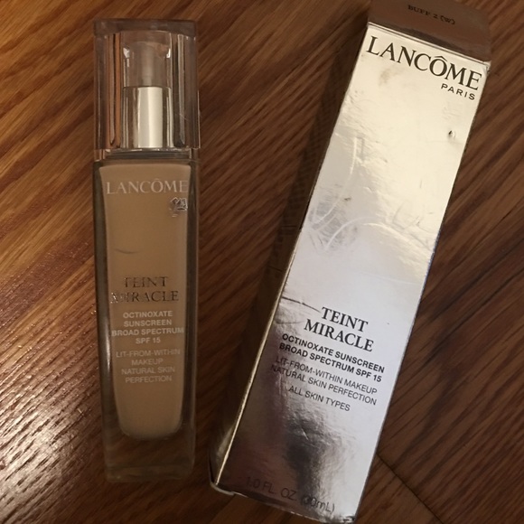 Lancome Other - Lancôme Teint Miracle Radiant foundation