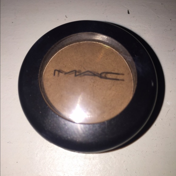 Mac Cork eyeshadow