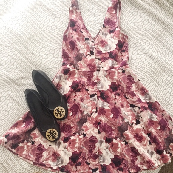 Forever 21 Floral Blush Skater Dress