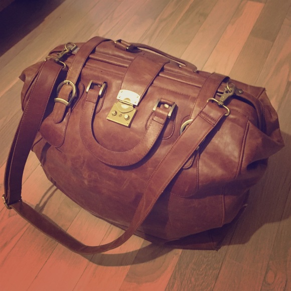 Deena & Ozzy leather weekender