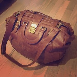 Deena & Ozzy leather weekender