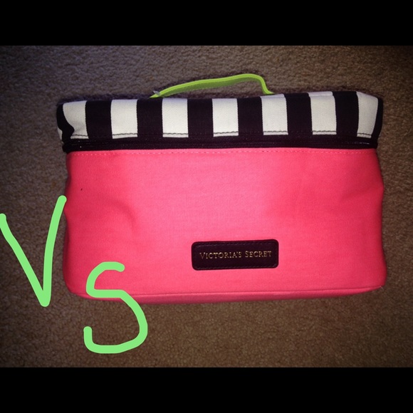 Victoria's Secret Handbags - NWT Victoria's Secret Makeup/underwear bag