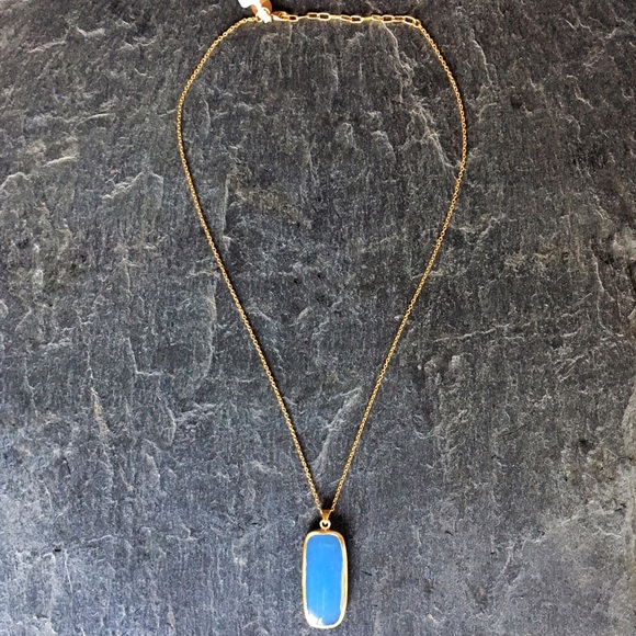 💥SOLD💥 Chalcedony Pendant on Gold Chain - Picture 4 of 4