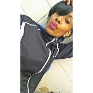 Meet your Posher, Diamond