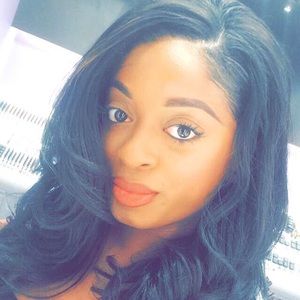 Meet your Posher, Crystin