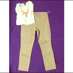 GAP Skinny Stretch Khaki Capris