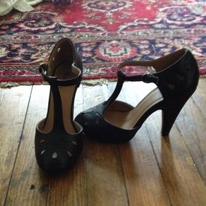 Qupid t-strap black heels size 6.5