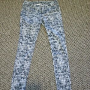 Black and white jeggings