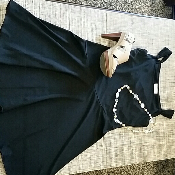 LOFT Dress. ****SOLD*** - Picture 2 of 4