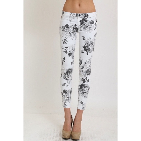 Floral Jeggings - Picture 2 of 3