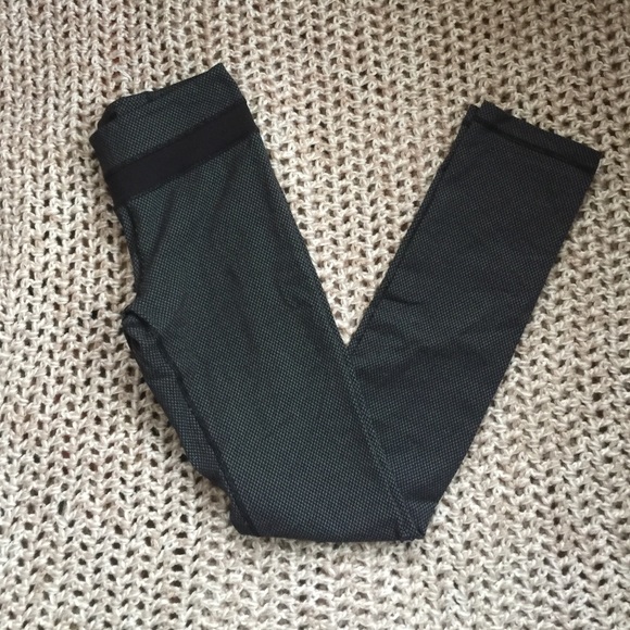 💥SOLD💥Lululemon Dimond Leggings - Picture 2 of 4