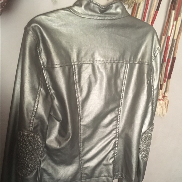 Pretty silver jacket - Picture 2 of 4