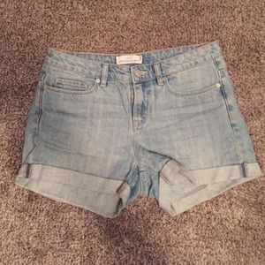 💢TEMPORARY SALE 💢H&M High Waisted Shorts