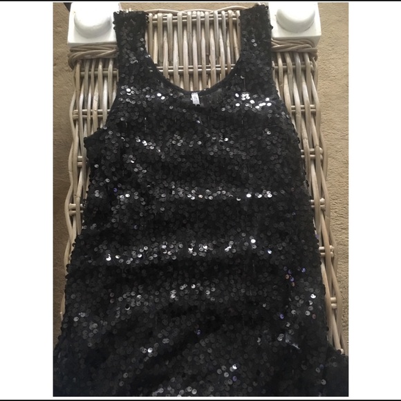 Black Sequence Tank ❥